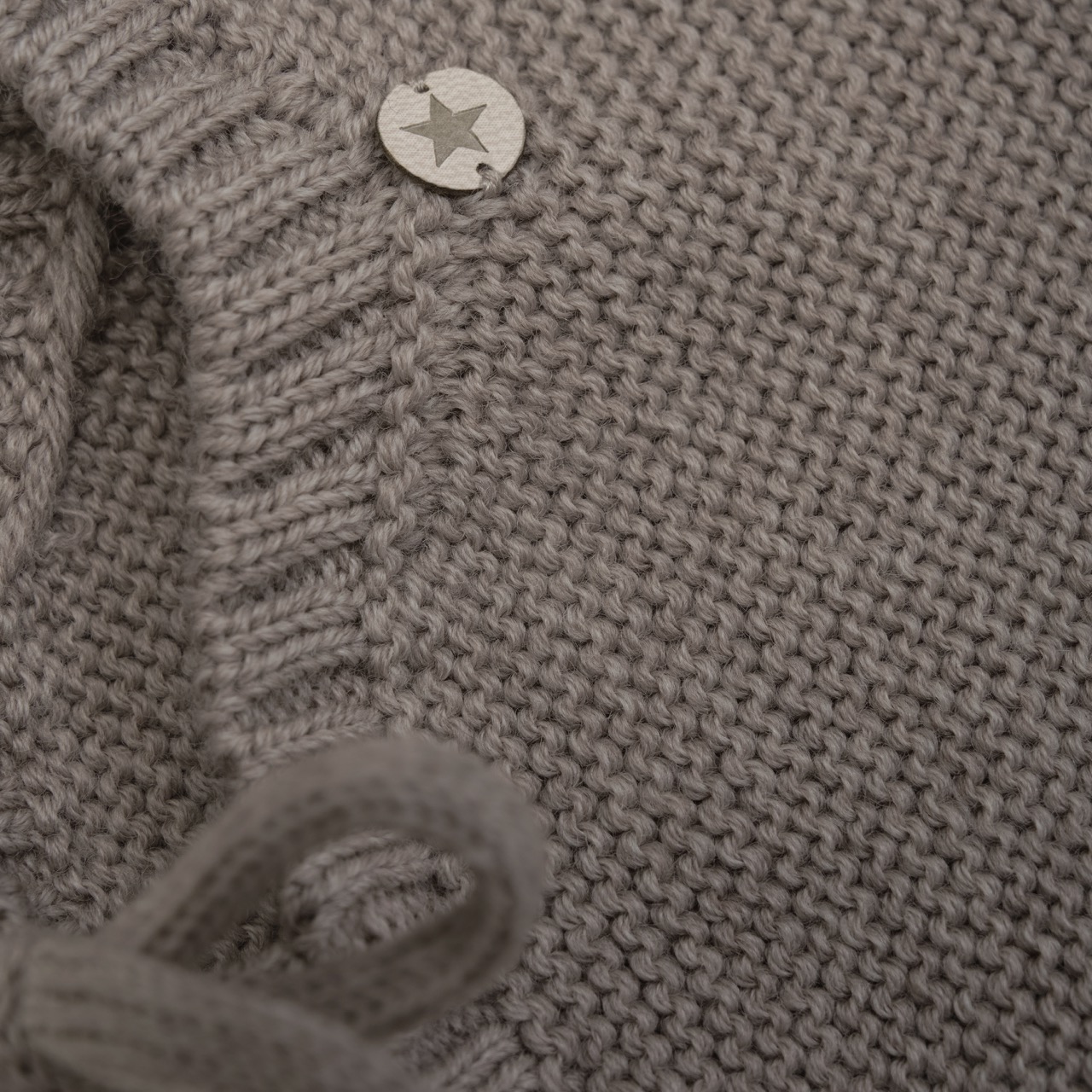 Huttelithut | Mütze Wool Knit Pompom - Brown Melange - 62\68